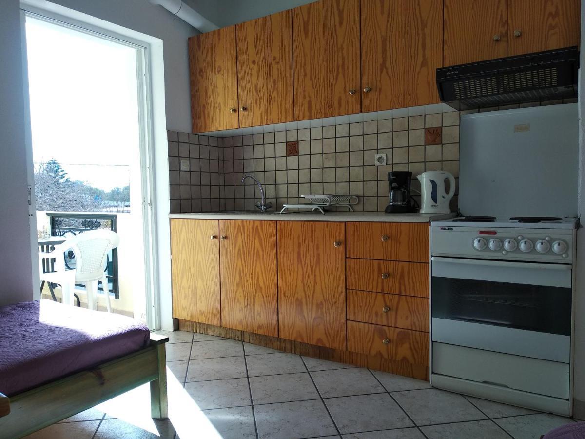 Ton Mari Apartments Palaiochora Esterno foto